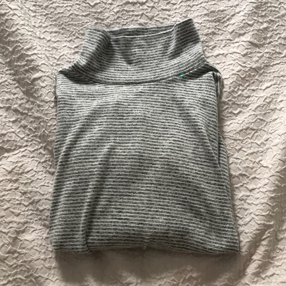 Lou & Grey lounge long sleeve